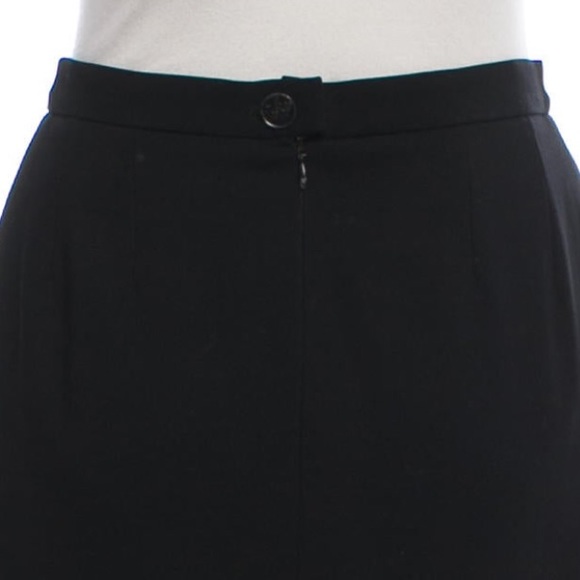 Authentic CHANEL Wool Pencil skirt - Picture 4 of 6